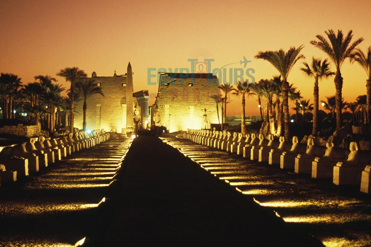 Avenue des Sphinx du Temple de Louxor - Egypt Tours Portal.webp