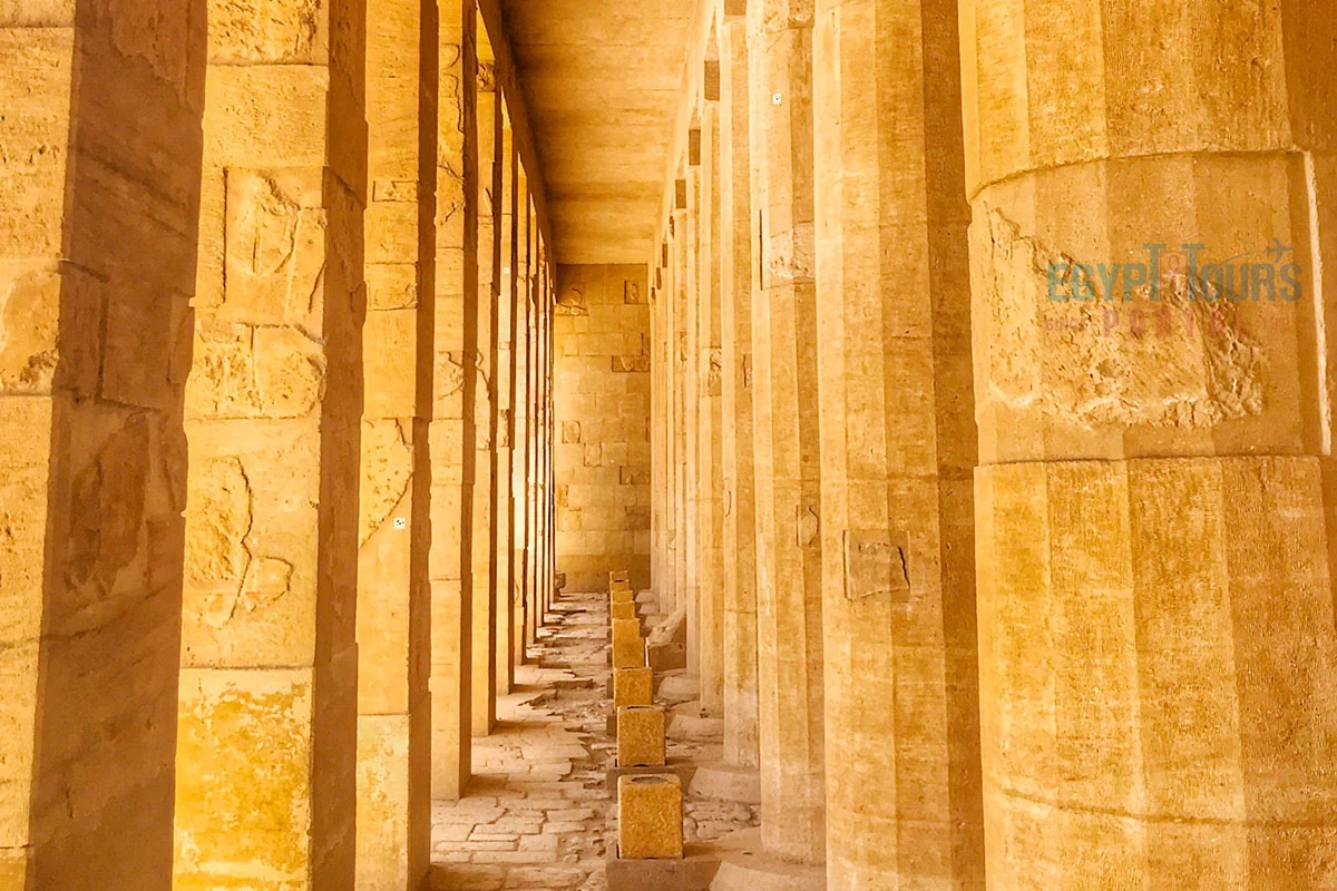 Colonnes du Temple d’Hatchepsout - Egypt Tours Portal.webp