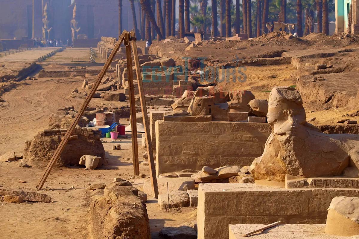 Fouilles du Temple de Louxor - Egypt Tours Portal.jpg