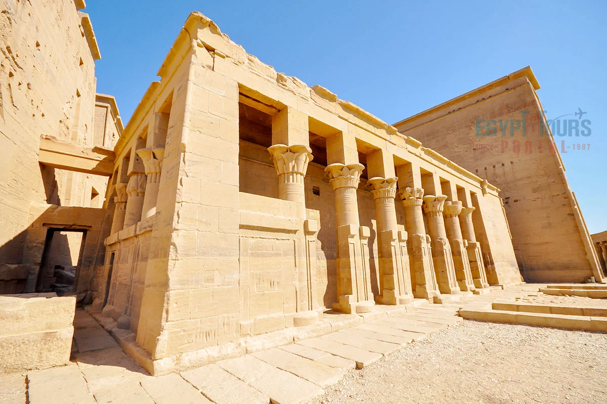 Objectif et Fonction du Temple d’Hatchepsout - Egypt Tours Portal.webp