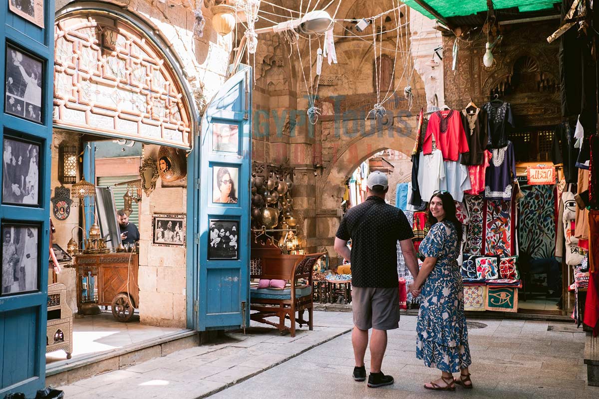 Shopping à Khan El-Khalili - Egypt Tours Portal.jpg